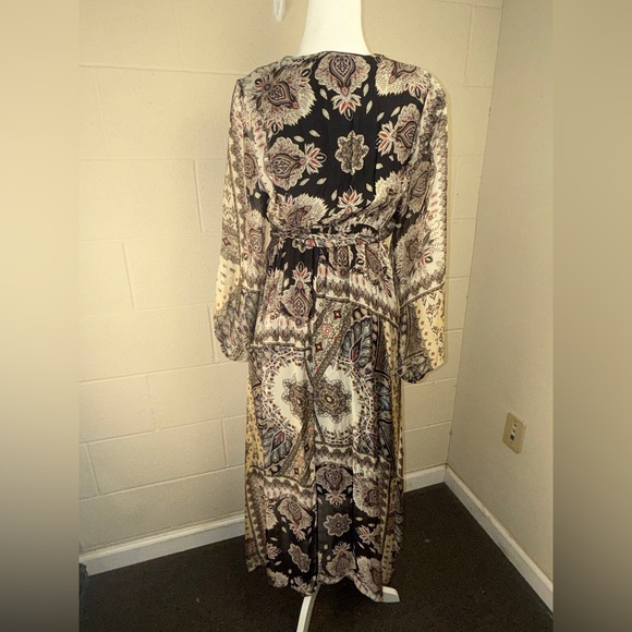 Made in Italy Silk Blend Faux Wrap Slit Silky Paisley Midi Dress Size Med. Chic - Picture 2 of 15